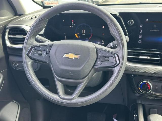2024 Chevrolet Trailblazer Vehicle Photo in COLUMBIA, MO 65203-3903