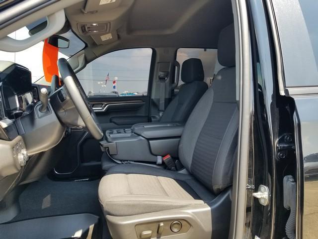 2023 Chevrolet Silverado 1500 Vehicle Photo in ELYRIA, OH 44035-6349
