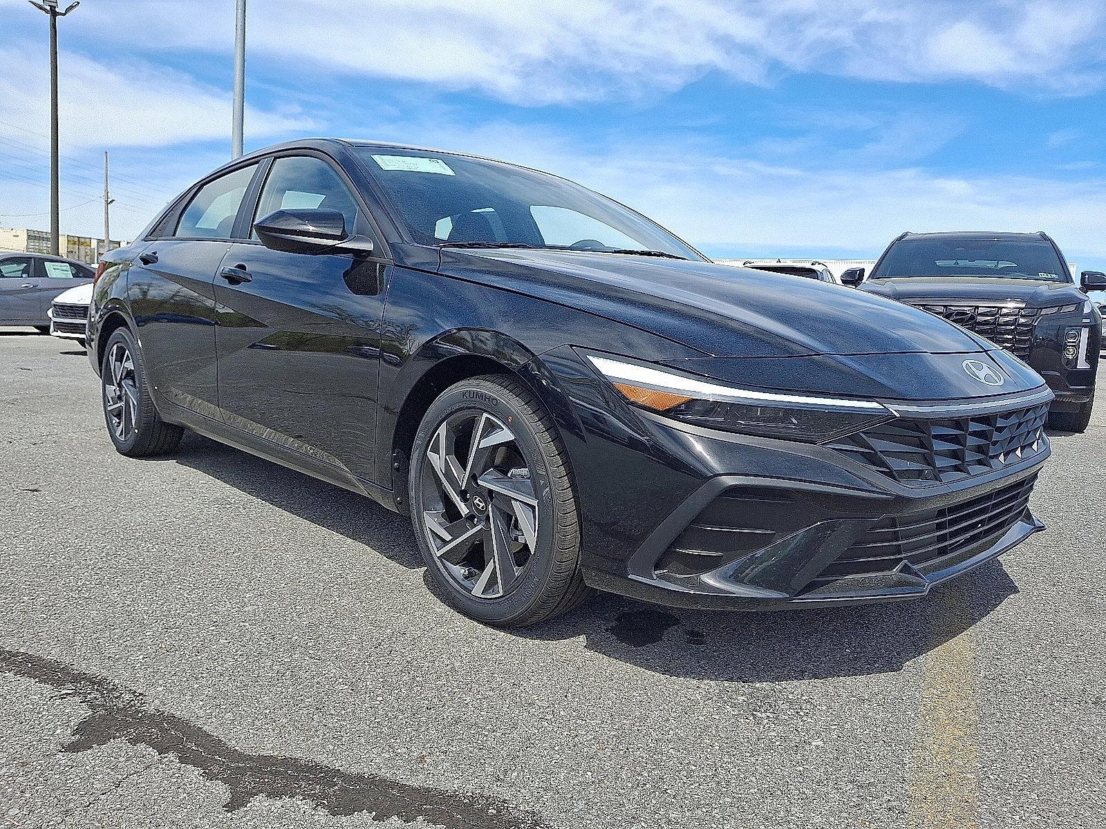 2025 Hyundai ELANTRA Vehicle Photo in Harrisburg, PA 17111