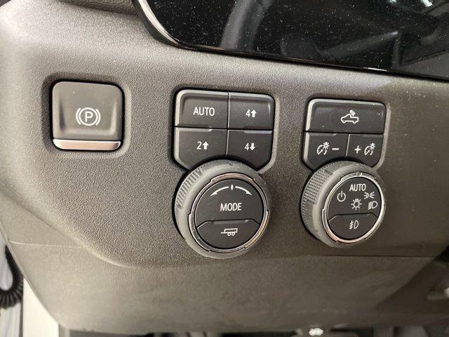 2025 Chevrolet Silverado 1500 Vehicle Photo in PHOENIX, AZ 85014-3381