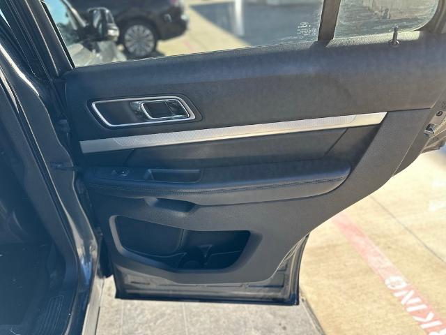 2017 Ford Explorer Vehicle Photo in Grapevine, TX 76051