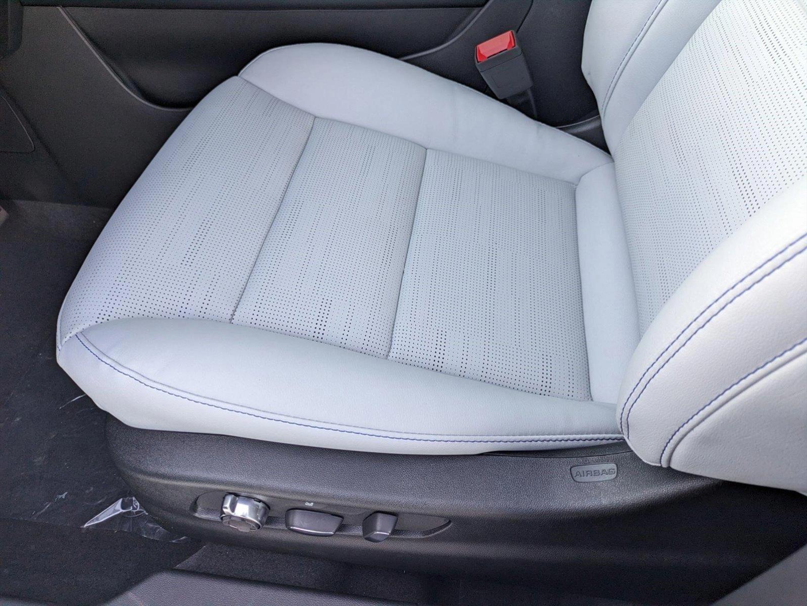 2025 Cadillac XT4 Vehicle Photo in WEST PALM BEACH, FL 33407-3296