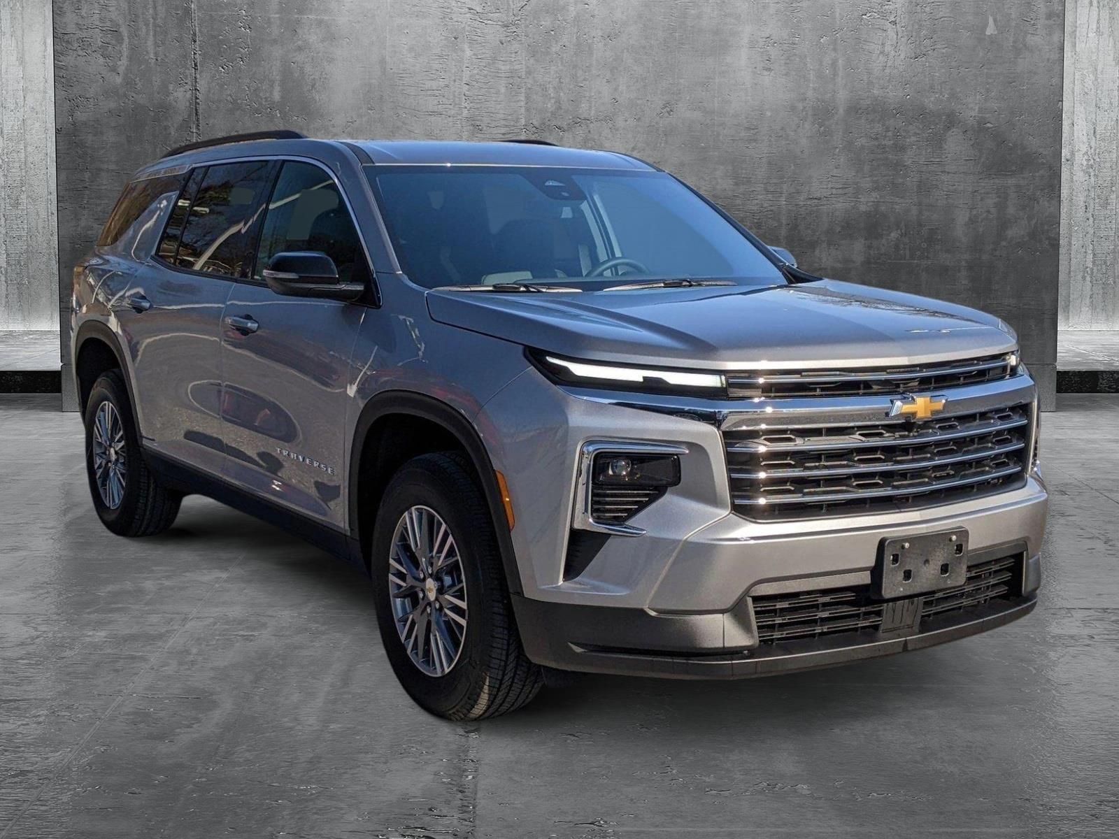 2025 Chevrolet Traverse Vehicle Photo in TIMONIUM, MD 21093-2300