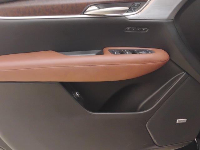 2025 Cadillac XT5 Vehicle Photo in PINEVILLE, NC 28134-8495