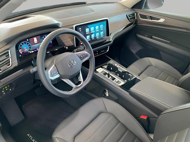 2025 Volkswagen Atlas Vehicle Photo in Oshkosh, WI 54904