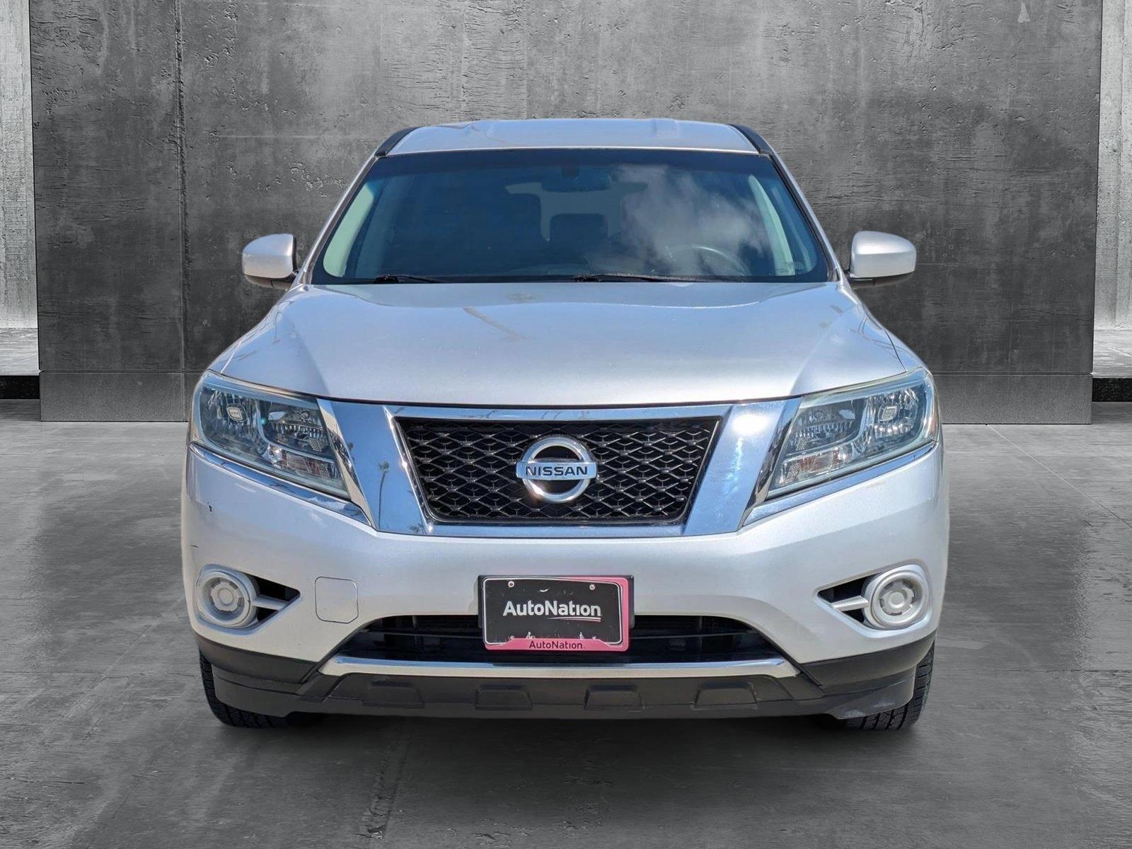 2013 Nissan Pathfinder Vehicle Photo in Tustin, CA 92782