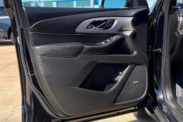 2022 Chevrolet Traverse Vehicle Photo in TOPEKA, KS 66609-0000