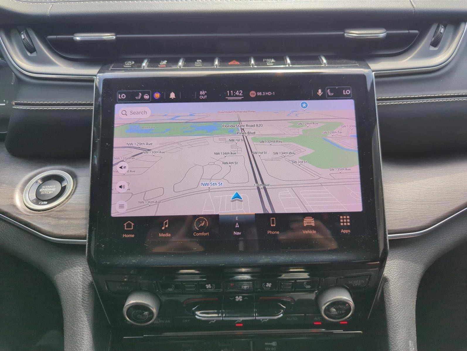 2021 Jeep Grand Cherokee L Vehicle Photo in Pembroke Pines, FL 33027