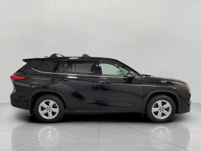 2022 Toyota Highlander Vehicle Photo in Oshkosh, WI 54904