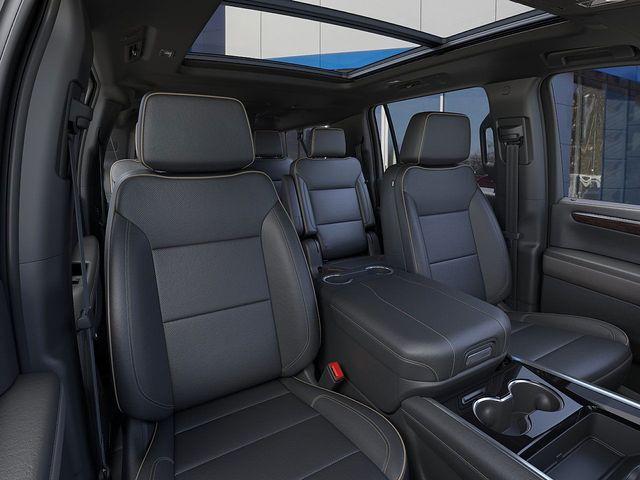 2025 Chevrolet Suburban Vehicle Photo in DANBURY, CT 06810-5034