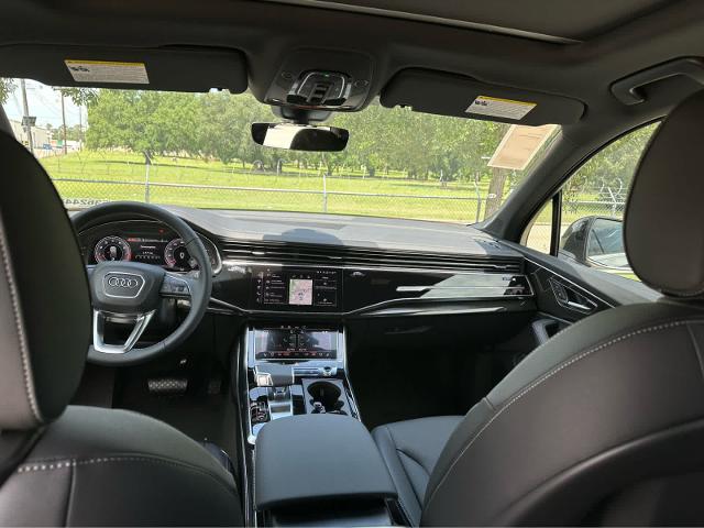 2025 Audi Q7 Vehicle Photo in HOUSTON, TX 77090