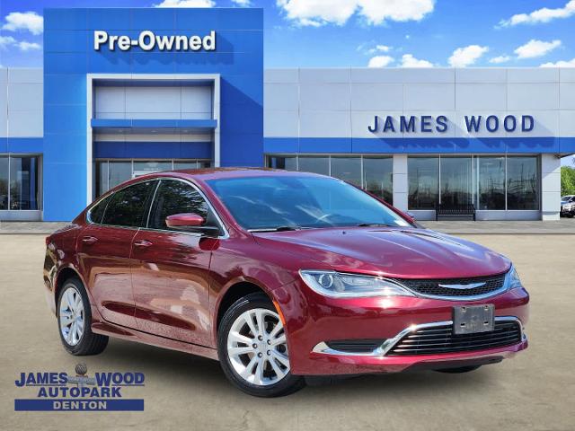 2017 Chrysler 200 Vehicle Photo in DENTON, TX 76210-9321