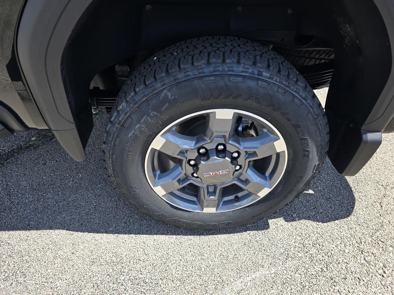 2025 GMC Sierra 2500 HD Vehicle Photo in Rolla, MO 65401