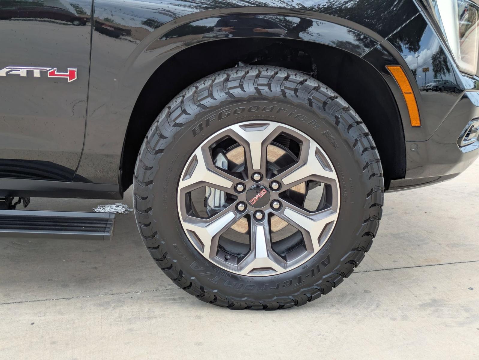2025 GMC Yukon Vehicle Photo in SELMA, TX 78154-1460