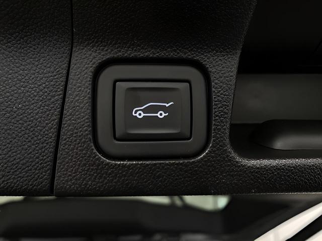 2023 GMC Acadia Vehicle Photo in MANITOWOC, WI 54220-5838