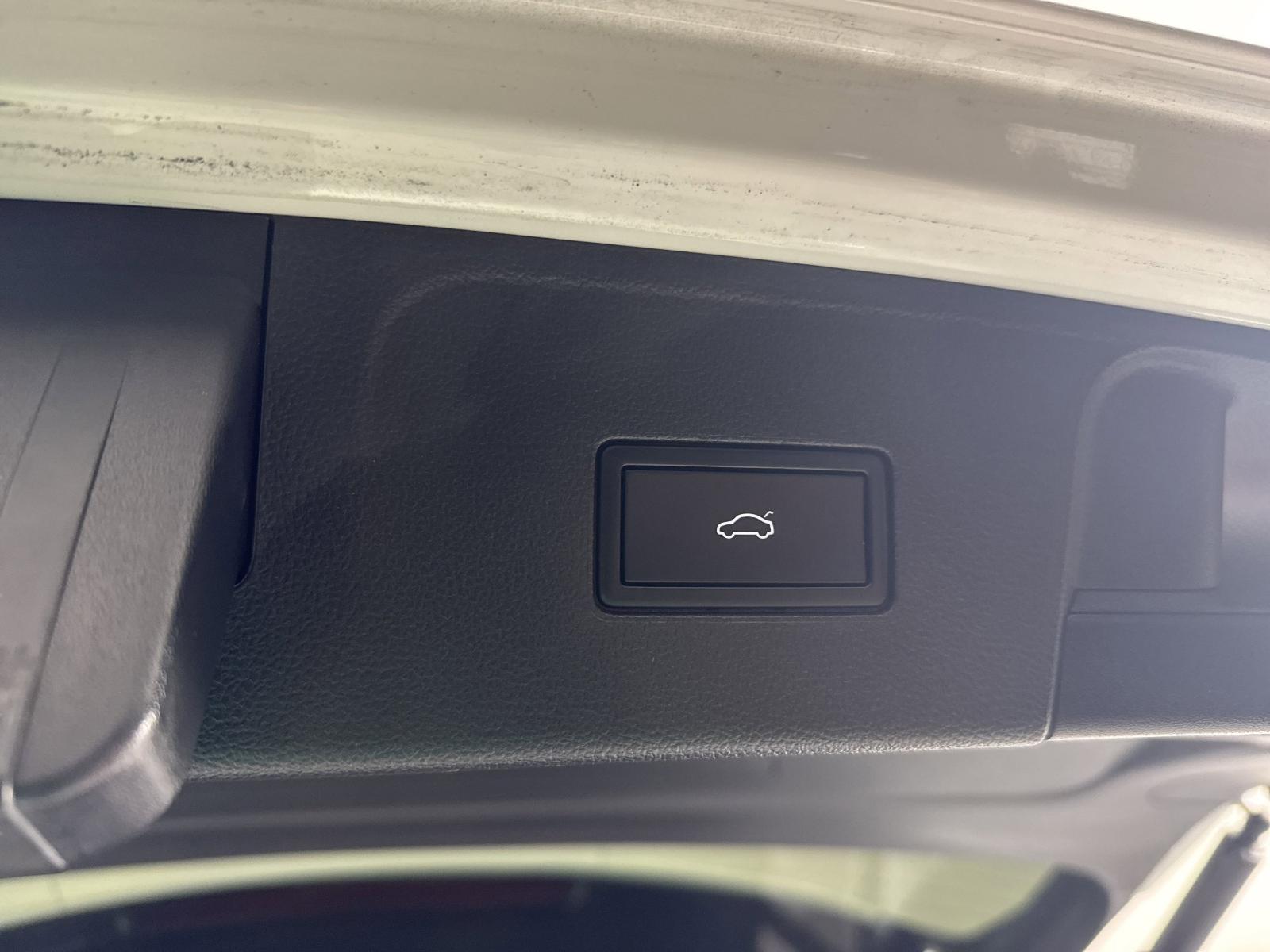 2024 Volkswagen Atlas Vehicle Photo in Georgetown, TX 78626