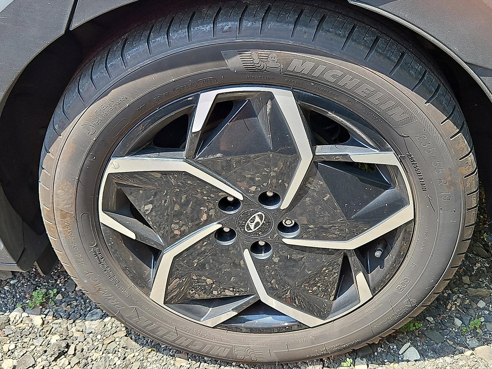 2022 Hyundai IONIQ 5 Vehicle Photo in Trevose, PA 19053