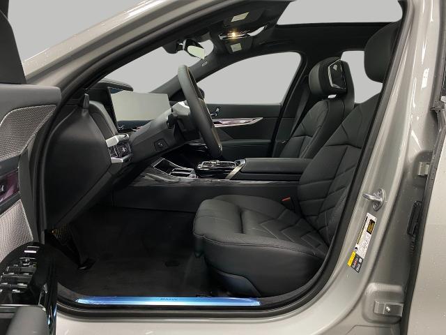 2024 BMW i7 Vehicle Photo in Appleton, WI 54913