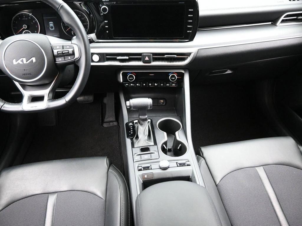 2024 Kia K5 Vehicle Photo in Cedar Rapids, IA 52402