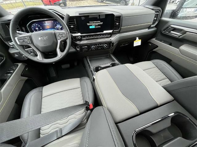 2025 Chevrolet Silverado 2500 HD Vehicle Photo in ALCOA, TN 37701-3235