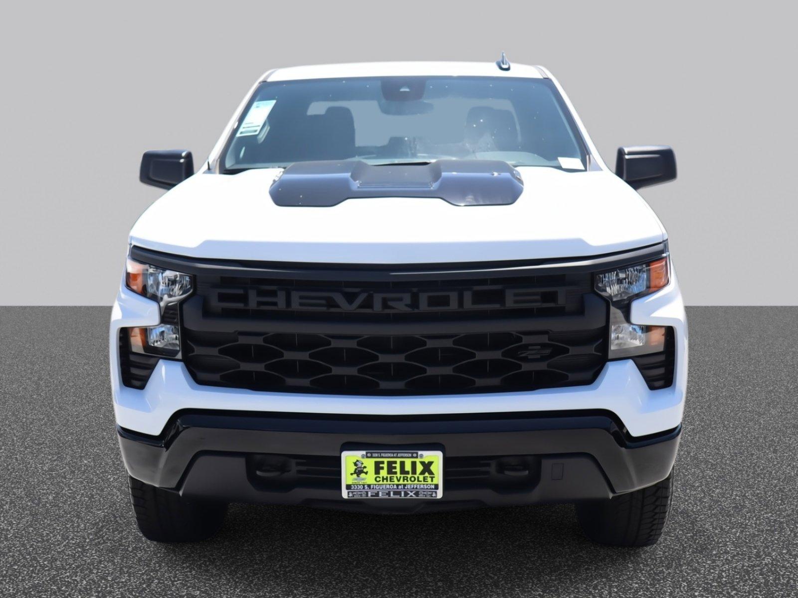 2024 Chevrolet Silverado 1500 Vehicle Photo in LOS ANGELES, CA 90007-3794