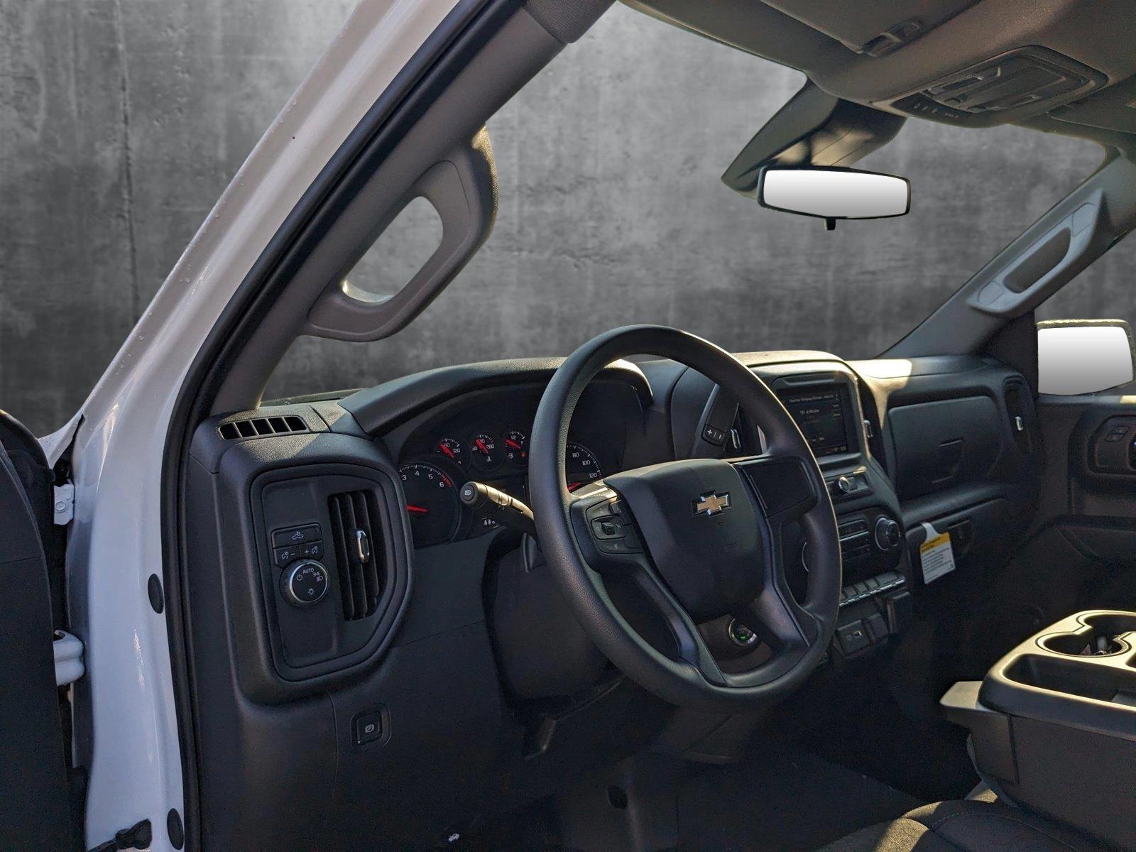 2024 Chevrolet Silverado 1500 Vehicle Photo in MIAMI, FL 33134-2699