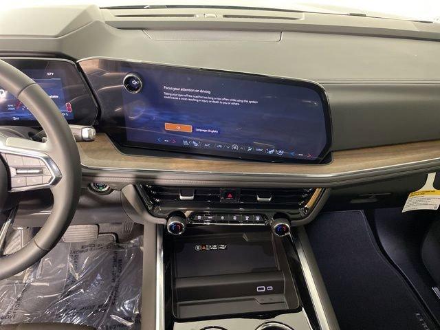 2025 Chevrolet Tahoe Vehicle Photo in PHOENIX, AZ 85014-3381