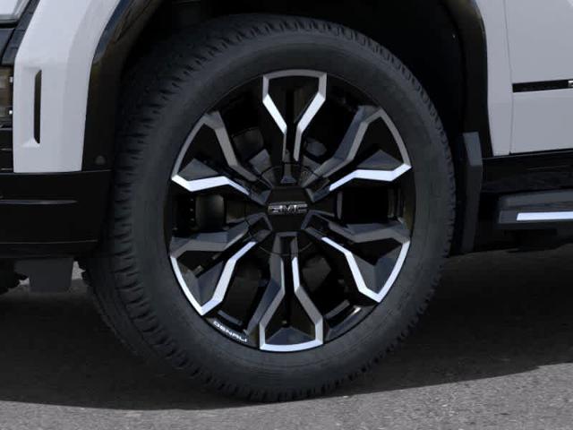 2025 GMC Sierra EV Vehicle Photo in ZELIENOPLE, PA 16063-2910
