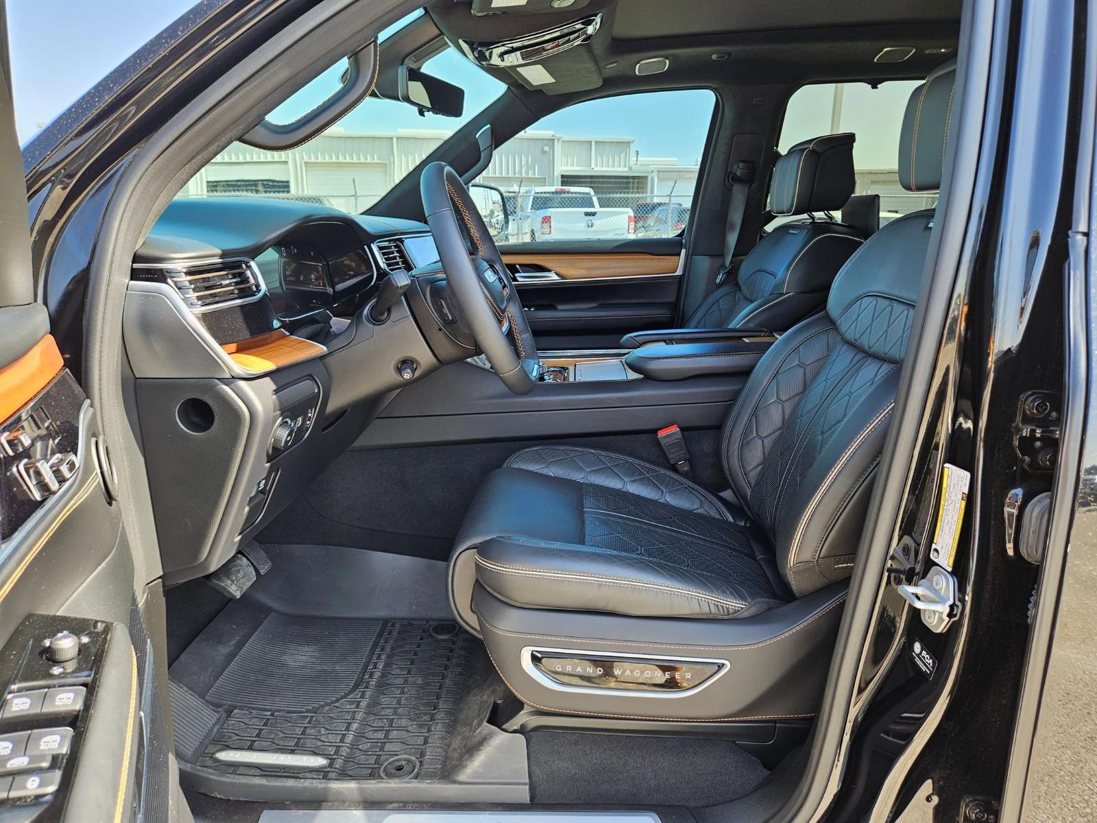2024 Jeep Grand Wagoneer Vehicle Photo in Seguin, TX 78155