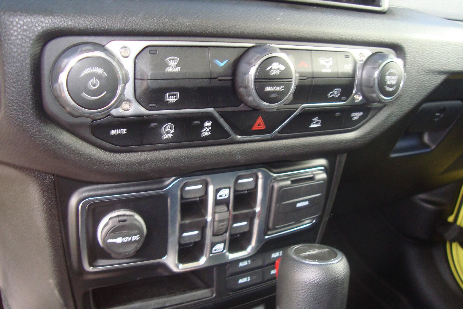 2024 Jeep Gladiator Vehicle Photo in PORTSMOUTH, NH 03801-4196