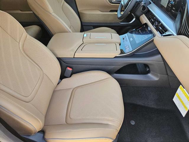 2025 INFINITI QX80 Vehicle Photo in Fort Worth, TX 76132