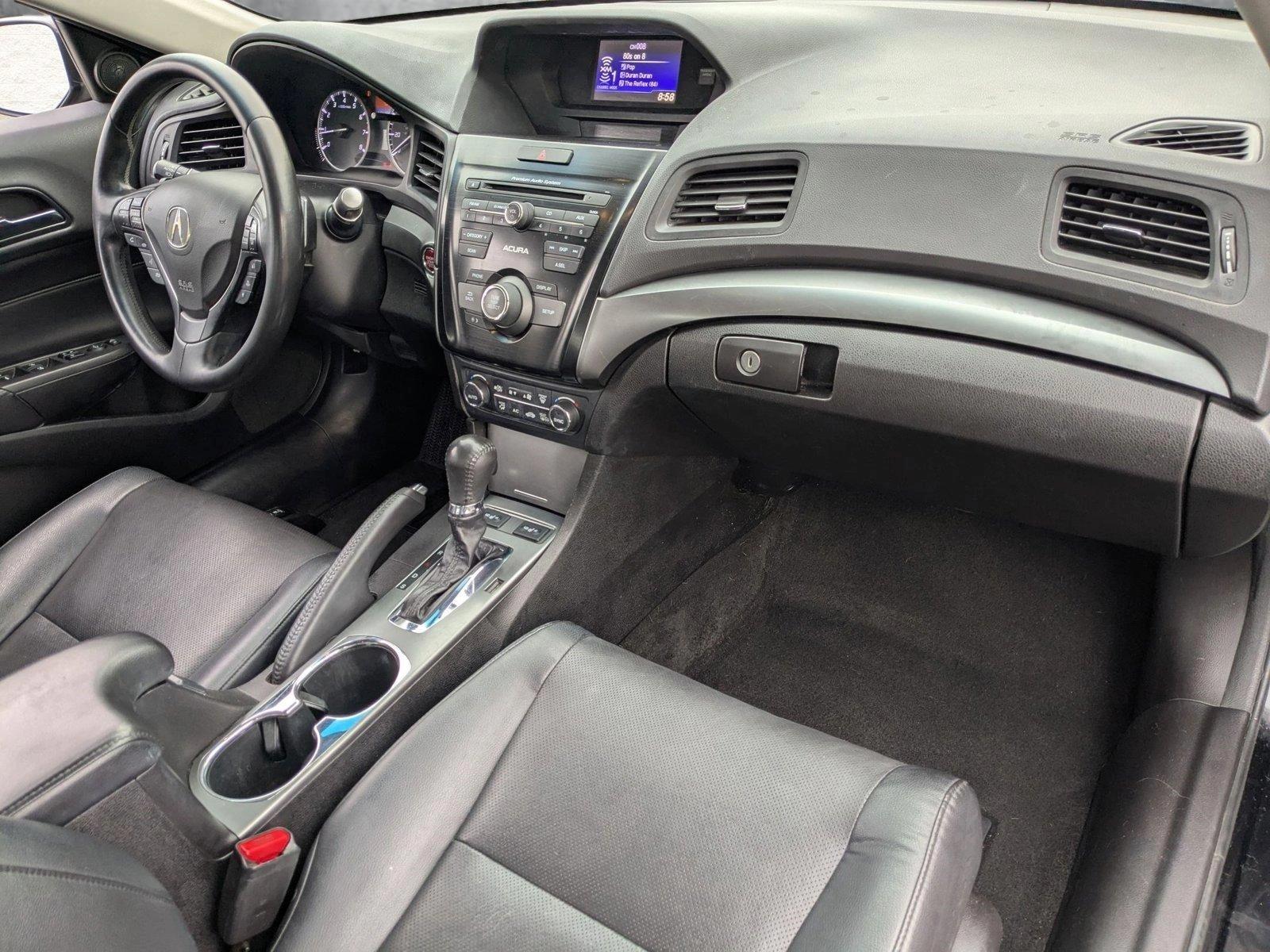 2013 Acura ILX Vehicle Photo in VALENCIA, CA 91355-1705