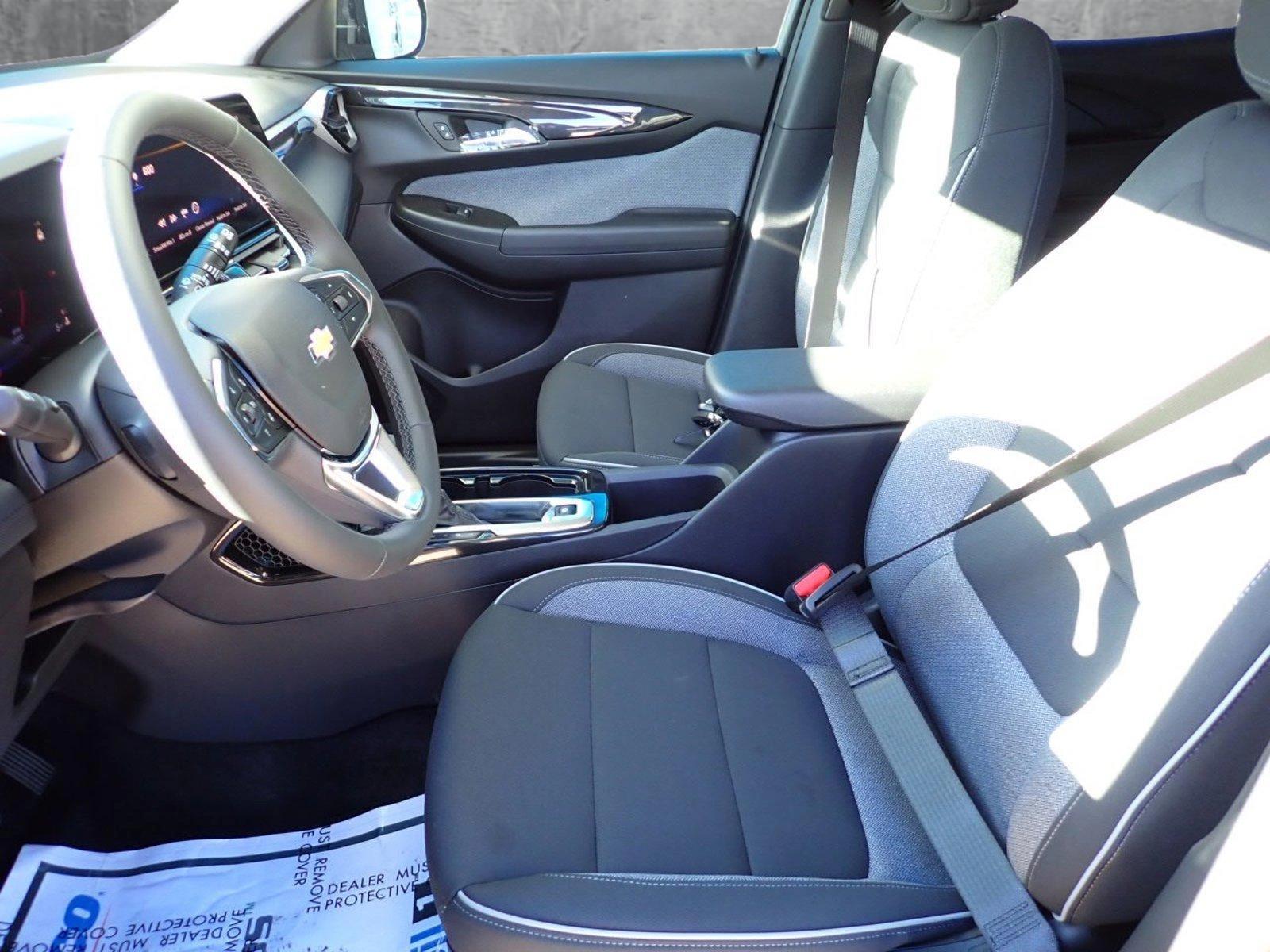 2025 Chevrolet Trailblazer Vehicle Photo in DENVER, CO 80221-3610