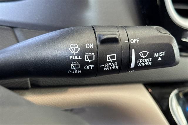 2023 Chrysler Pacifica Vehicle Photo in ELK GROVE, CA 95757-8703
