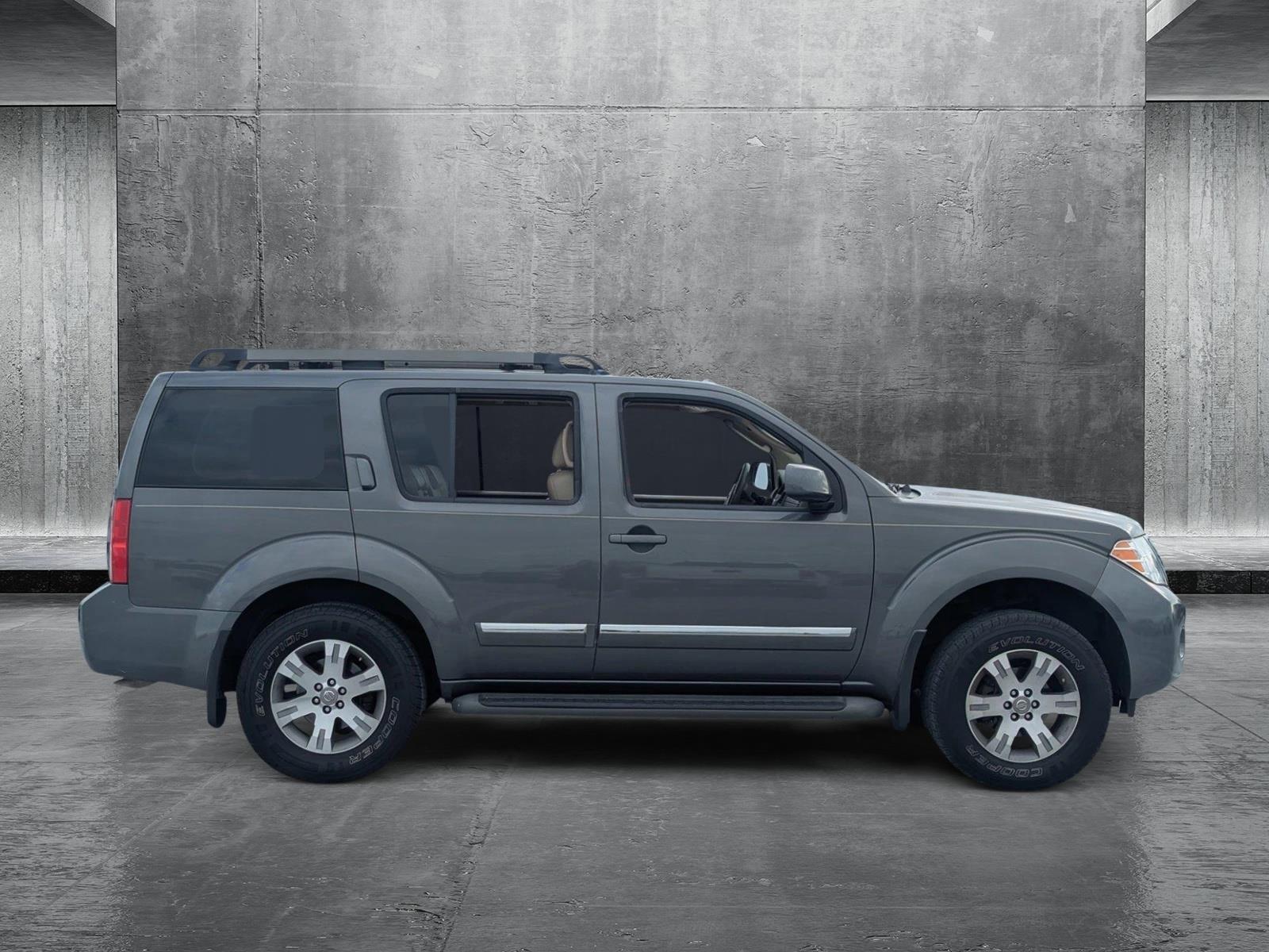 2008 Nissan Pathfinder Vehicle Photo in Ft. Myers, FL 33907