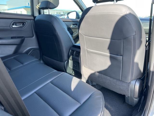2023 Nissan Rogue Vehicle Photo in GREEN BAY, WI 54304-5303