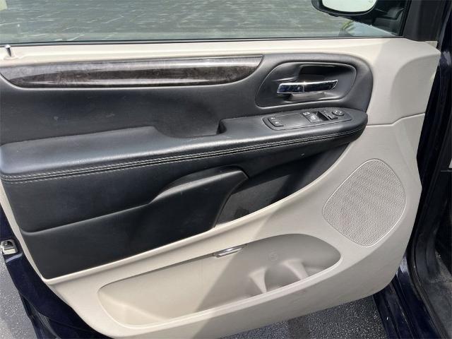 2016 Dodge Grand Caravan Vehicle Photo in TULLY, NY 13159-3159