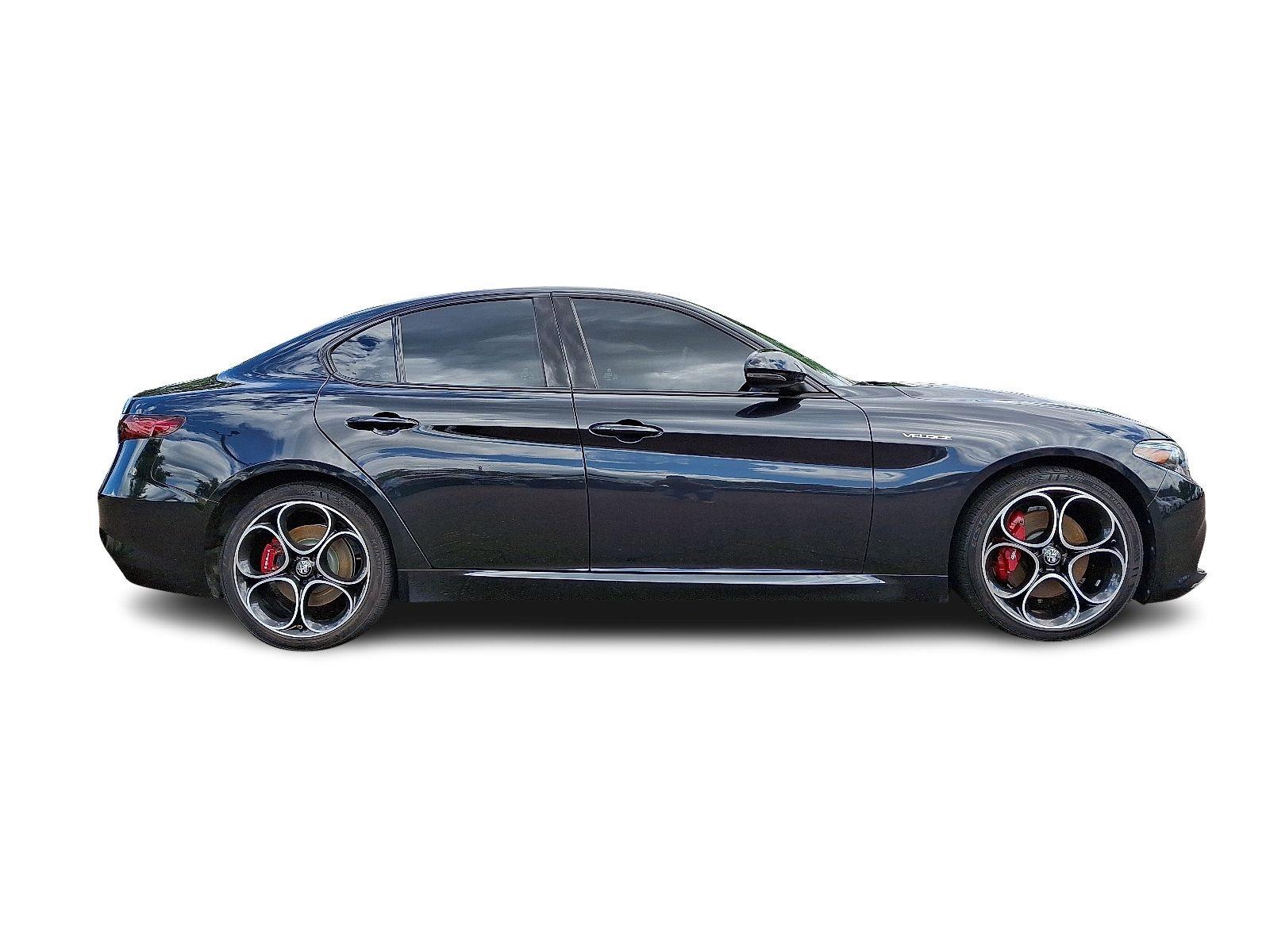 2022 Alfa Romeo Giulia Vehicle Photo in Willow Grove, PA 19090