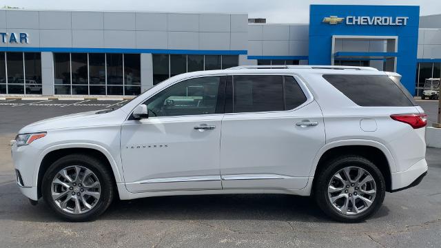 2019 Chevrolet Traverse Vehicle Photo in MOON TOWNSHIP, PA 15108-2571