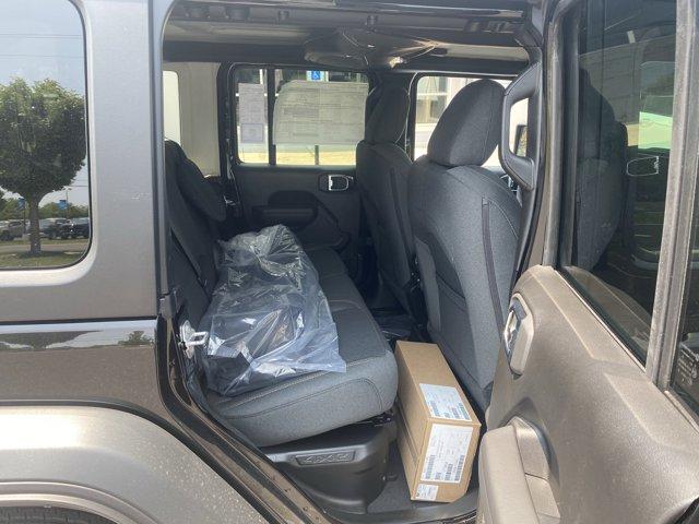 2025 Jeep Wrangler 4xe Vehicle Photo in Doylsetown, PA 18901