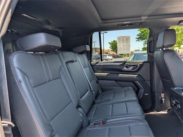 2023 Chevrolet Suburban Vehicle Photo in AURORA, CO 80012-4011