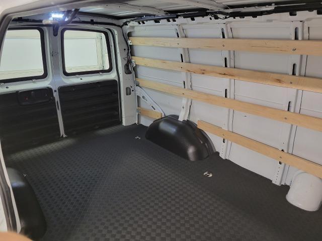 2023 Chevrolet Express Cargo 2500 Vehicle Photo in GREEN BAY, WI 54303-3330