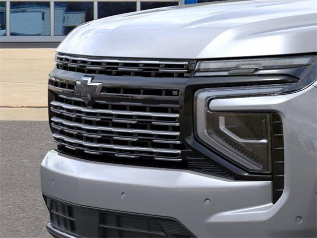 2025 Chevrolet Suburban Vehicle Photo in ENGLEWOOD, CO 80113-6708