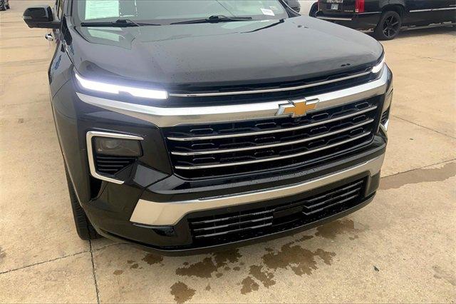 2024 Chevrolet Traverse Vehicle Photo in TOPEKA, KS 66609-0000