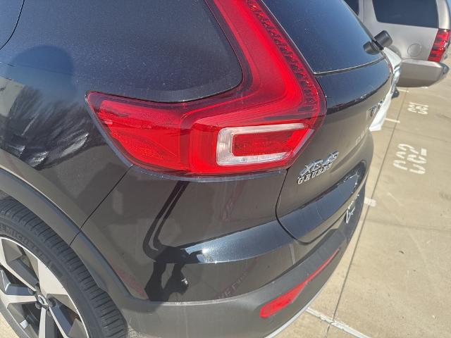 2025 Volvo XC40 Vehicle Photo in Grapevine, TX 76051