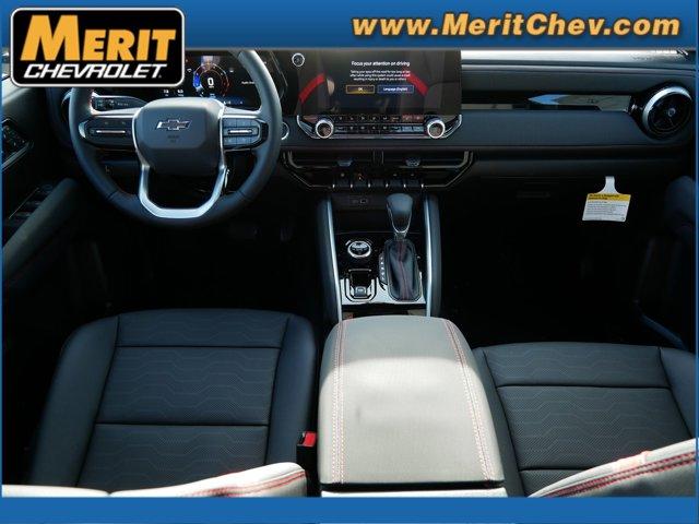 2024 Chevrolet Colorado Vehicle Photo in MAPLEWOOD, MN 55119-4794