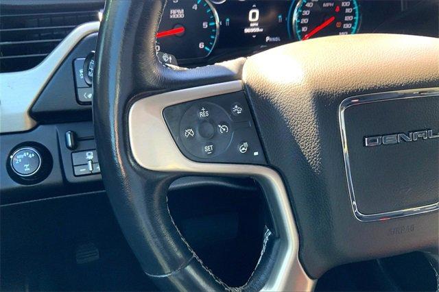 2020 GMC Yukon XL Vehicle Photo in KANSAS CITY, MO 64114-4502