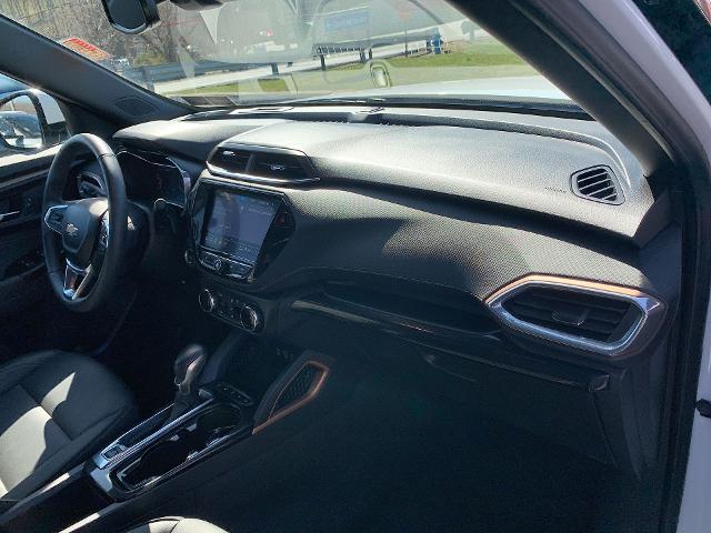 2023 Chevrolet Trailblazer Vehicle Photo in MOON TOWNSHIP, PA 15108-2571