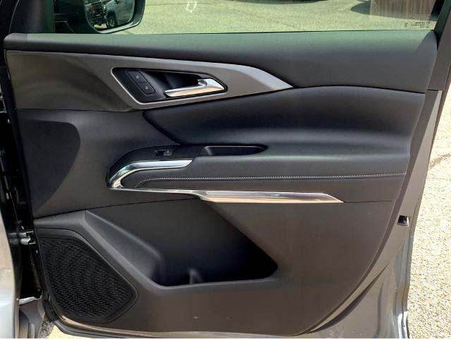 2025 Chevrolet Traverse Vehicle Photo in BEAUFORT, SC 29906-4218