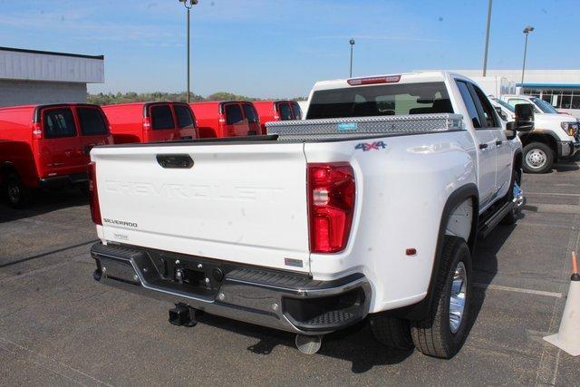 2025 Chevrolet Silverado 3500 HD Vehicle Photo in SAINT CLAIRSVILLE, OH 43950-8512